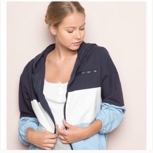 BRANDY MELVILLE KRISSY JACKET